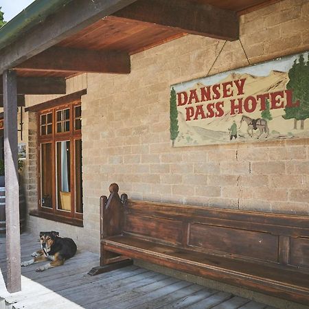 The Danseys Pass Hotel Ranfurly Εξωτερικό φωτογραφία